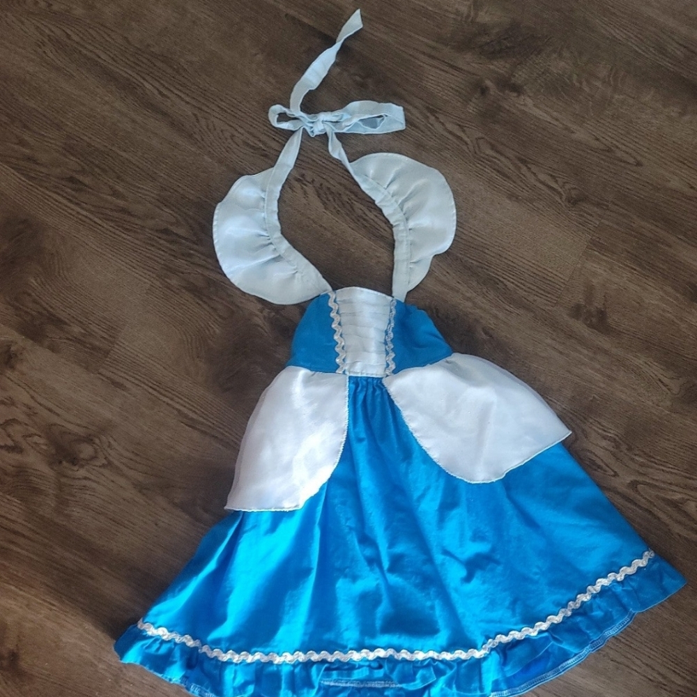 Blue dress